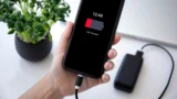 IKEA doplněk ke každému telefonu: Nabíjecí kabel vydrží 25&nbsp;000 ohybů, stojí 39&nbsp;Kč