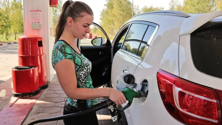 Benzínky prodávaly nekvalitní paliva (2025): „Pokuty až 250 000 Kč, oproti roku 2015 to je ale nic“