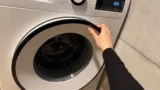 Nejhorší pračky dle dTestu: Propadly Beko, Whirlpool i&nbsp;další známé značky. Z&nbsp;25 modelů uspěl na bavlně jen 1