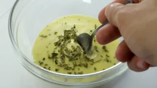 Test majonéz: 16 oblíbených značek pod drobnohledem expertů, překvapily levné produkty z&nbsp;Lidlu a&nbsp;Albertu