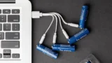 Konečně geniální tužkové baterie? „Tohle mění vše, nabíjí se přes USB-C a&nbsp;vydrží věky“