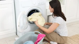 Perete ručníky správně? Teplota musí být přes 40&nbsp;°C, jinak bakterie nezabijete