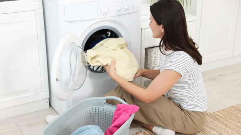 Perete ručníky správně? Teplota musí být přes 40&nbsp;°C, jinak bakterie nezabijete