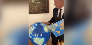 Andrej Babiš si koupil tento glóbus za 15 tisíc. Dohledali jsme ho, další zájemce čeká velké zklamání