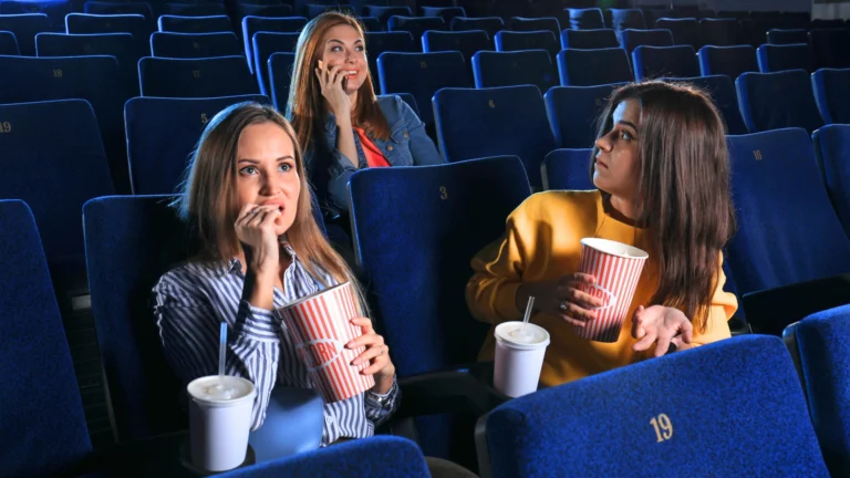 Nový český film má na ČSFD jen 9&nbsp;%: Měsíc od premiéry jde o&nbsp;nejhorší český film za 20 let