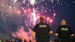 Ohňostroje dělí Česko na 2 tábory: Jedni považují pyrotechniku za barbarskou, druzí upozorňují na svobodu