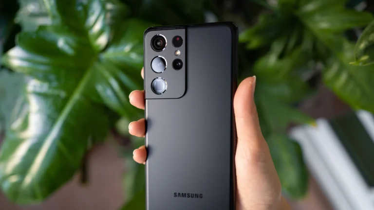 3 populární mobily Samsung přicházejí o&nbsp;podporu: Nad Galaxy S22&nbsp;už se taky pomalu smráká