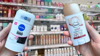 Špatně fungující antiperspiranty (Test 2026): Testovala jsem jich 8, nejhůře dopadl kousek z&nbsp;DM