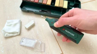 Otestovala jsem Parkside sadu na opravu lamina: Stojí jen 249&nbsp;Kč, výsledky mě překvapily