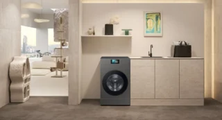 Nejchytřejší pračka v&nbsp;Česku? Řídí vysavač, pouští Spotify a&nbsp;pere pomocí AI. Má to ale háček