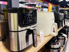 7 nevýhod horkovzdušné fritézy: Kapacita klame, chuť není jako z&nbsp;olejové a&nbsp;hluk ruší. Češi to podceňují, pak je vrací