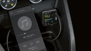 Parádní věcička z&nbsp;Lidlu za 199&nbsp;Kč: do starého auta přidá Bluetooth a&nbsp;nabíjení. Známe i&nbsp;alternativy pro náročné