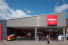 Prošla jsem Penny leták od 17. června 2026: Pralinky Lindor o&nbsp;62&nbsp;%&nbsp;levnější, instantní Nescafé pod 130 korun, avokádo za 14,90&nbsp;Kč