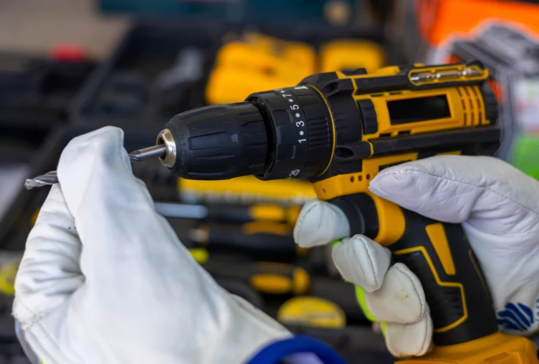 dTest otestoval vrtačky: 17 modelů v&nbsp;náročných zkouškách, na vrcholu skončily DeWalt a&nbsp;Bosch