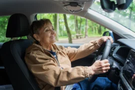 Nejlepší spořicí účty (Březen 2026): Banka Creditas dá 4&nbsp;%, ale přinutí vás investovat. VÚB je to jedno