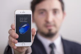 Pozor na mobily z&nbsp;druhé ruky. Stojí i&nbsp;1500&nbsp;Kč, ale hrozí u&nbsp;nich vážná bezpečnostní rizika