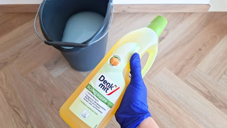 Test virálního čističe Denkmit z&nbsp;dm za 35&nbsp;Kč: Většinu slibů z&nbsp;videí splnil, u&nbsp;otisků zaváhal