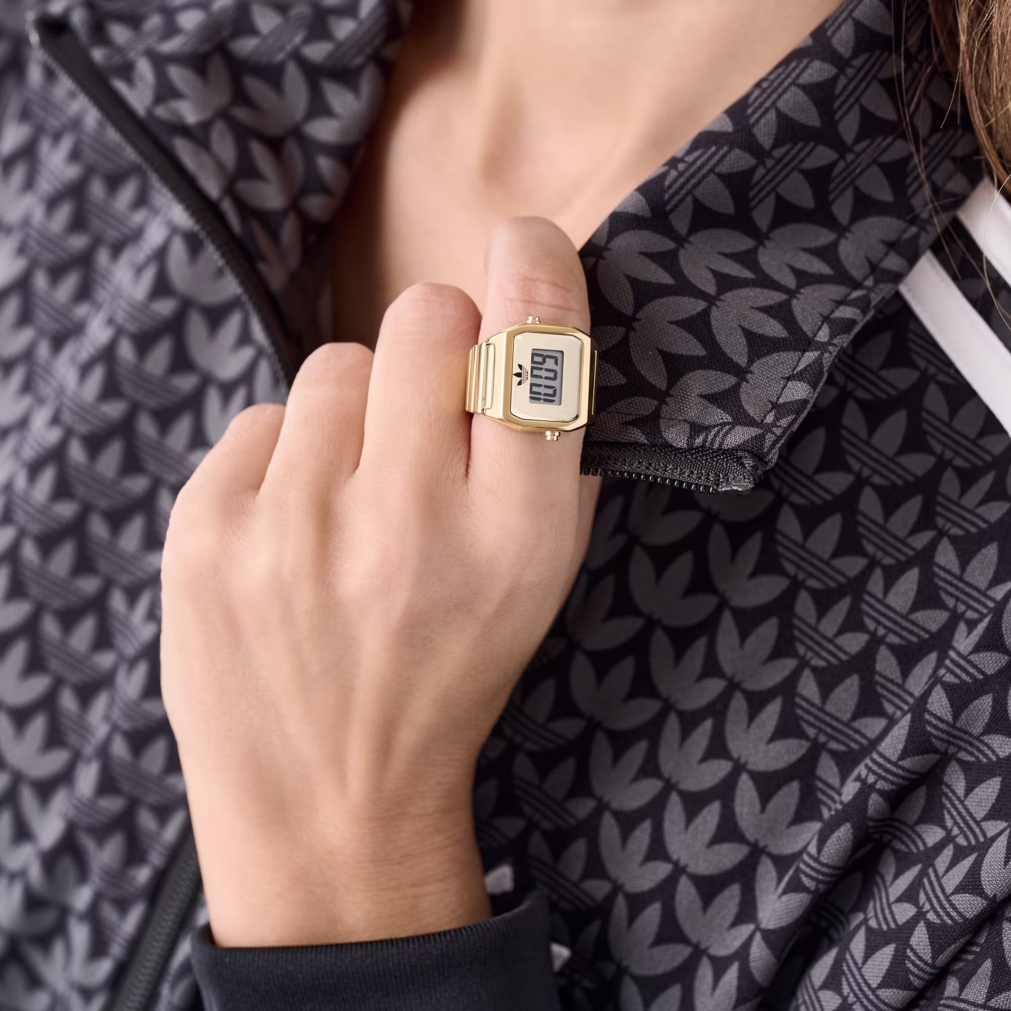 Adidas představil chytré hodinky na prst za 2&nbsp;899&nbsp;Kč: Neměří tep ani kroky, umí jedinou věc