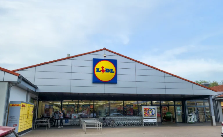 Akční leták Lidl od 27 dubna: Obří nabídka na pálení čarodejnic i&nbsp;špekáčky se slevou 42&nbsp;%