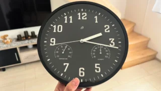 Chytré hodiny z&nbsp;Lidlu za 130&nbsp;Kč&nbsp;v&nbsp;dlouhém testu (2026): Vlhkoměr nadhodnocuje o&nbsp;14&nbsp;%, teploměr je naopak přesný