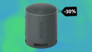 Zvuk, který sbalíte do kapsy: Sony SRS-XB100&nbsp;je dnešní slevou dne se slevou 30&nbsp;%