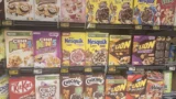 Srovnali jsme 27 cereálií ze supermarketů: Cukrová bomba na talíři, nejhorší krabice má přes 8 kostek cukru na misku