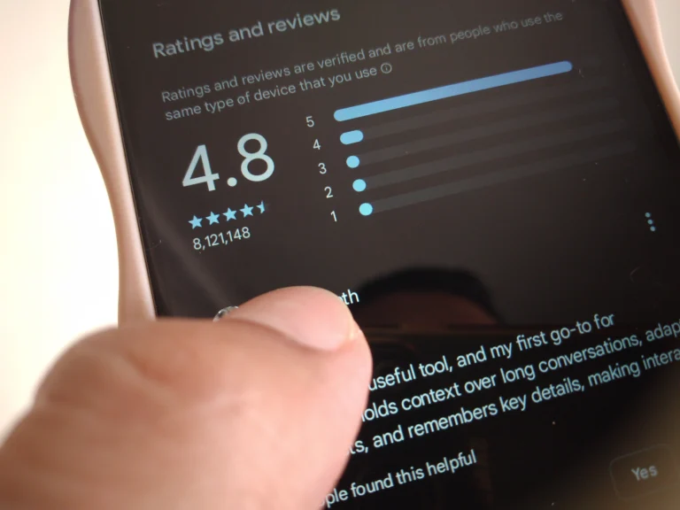 Nová funkce Google Play (Duben 2026): Konečně prozkoumáte recenze aplikací, než za ně zaplatíte