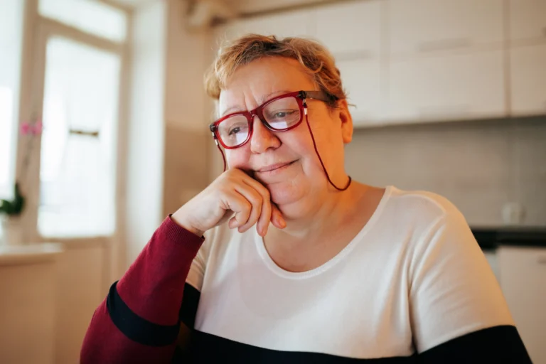 „Po padesátce nesmyslně tloustnu, přitom jím stejně.“ stěžují si Češi. Chyba je v&nbsp;pořadí potravin