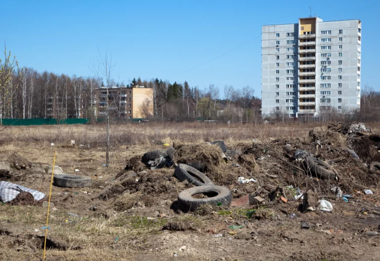 Vyhlašujeme 3 nejošklivější města v&nbsp;ČR (2026): Most zničila těžba, Karviná se propadá. A&nbsp;co Ostrava?