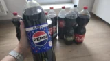 Slepý test 5 kolových nápojů (květen 2026): Jsou to cukrové bomby, kola z&nbsp;Lidlu porazila Coca-colu i&nbsp;Pepsi