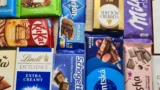 Gramážová past: Srovnali jsme hmotnost 13 mléčných čokolád. Orion i&nbsp;Milka dnes váží méně než kdysi