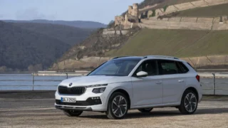 3 nejlepší SUV pro seniory v&nbsp;ČR: Škodovka i&nbsp;Toyota, vždy vedou v&nbsp;něčem jiném. Mezi cenami je propast