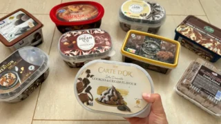 Otestovala jsem 10 zmrzlin ze supermarketů: O&nbsp;vítězi nerozhodlo množství smetany, 2. místo má chuťovka z&nbsp;Lidlu