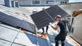 Nejlepší dodavatelé fotovoltaiky 2026: Na trhu jsou zmatky a&nbsp;ověřených je málo, pozor na 22 zkrachovalých