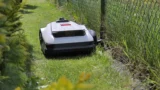 Robotická sekačka Ecovacs Goat A1600&nbsp;(Test): Na zahradě jezdila měsíc, na dráty v&nbsp;zemi zapomeňte