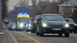 Češi neumí pouštět sanitky, dopouštějí se přitom přestupku za 25&nbsp;000&nbsp;Kč. „Řidiči nám vyhrožují,“ přiznávají záchranáři
