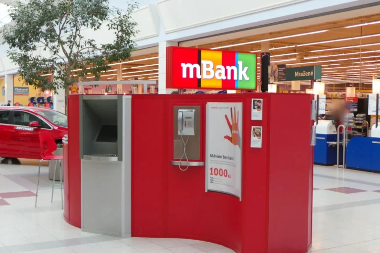 mBank spustila bonusový program: Noví klienti získají 1&nbsp;000&nbsp;Kč, stávající i&nbsp;mnohonásobně více