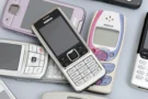 Vzpomínáme: Retro mobily, které měl skoro každý Čech. Nokia 3310 nebo Sony Ericsson K750i dnes můžou mít hodnotu