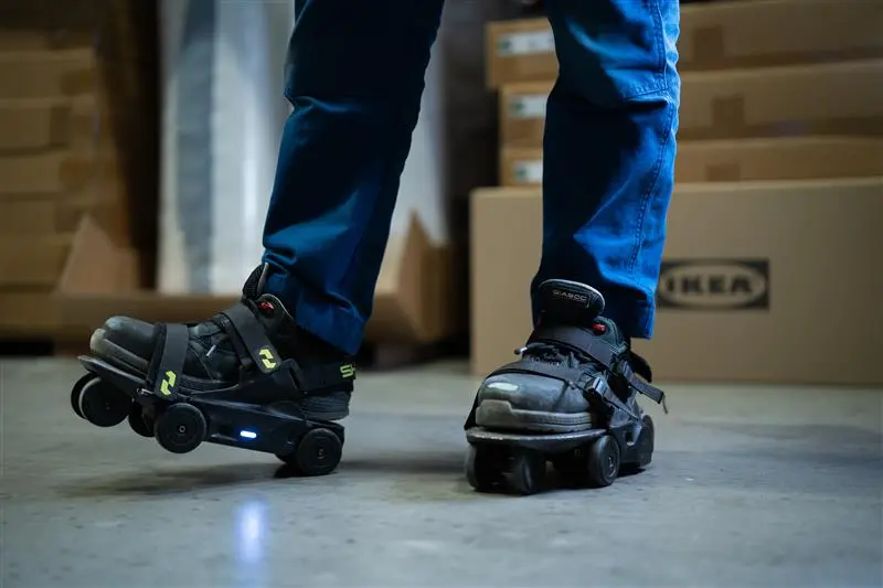 IKEA_moonwalkers