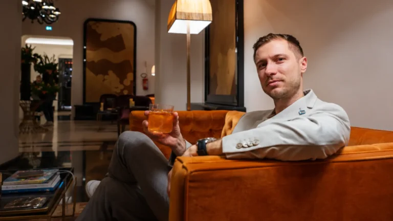 Odborníci vymysleli vzorec pro částku, abyste už nemuseli pracovat. Jednotlivci prý stačí i&nbsp;7,5 milion. Kdo z&nbsp;vás to má?