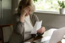 Dcera jí darovala pozemky za 33 milionů. Finančák si je ocenil na 5&nbsp;a&nbsp;chce daň z&nbsp;rozdílu. Zkoumali jsme, jak to funguje