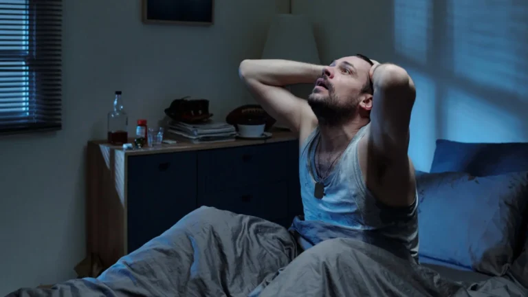 Jak ochladit byt v paneláku přes noc? Řešení je zdarma, Češi věří jen v drahé klimatizace Jak ochladit byt v paneláku přes noc? Řešení je zdarma, Češi věří jen v drahé klimatizace