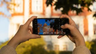 Nejlepší mobily 2026 pro děti, fotografy i&nbsp;náročné: Xiaomi za 3&nbsp;800&nbsp;Kč&nbsp;drží krok s&nbsp;konkurencí, na čele je Apple