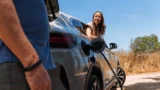 Pokuta za nabití elektroauta na dovolené (2026): V&nbsp;Itálii i&nbsp;Chorvatsku tvrdě hlídají čas u&nbsp;stojanu