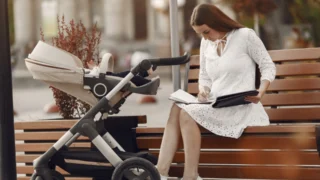 Vyhlašujeme nejhezčí kočárky roku 2026: Sousedé se za nimi otáčí. Luxusní Cybex, kompaktní Joolz a&nbsp;městský Maxi-Cosi