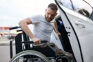 „Kvůli páteři mám v&nbsp;autě ilegální pomůcku, úřady důvod nezajímá a&nbsp;jdou po mně,“ popsal čtenář. Spor se státem pokračuje
