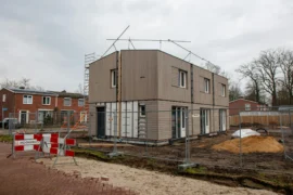 Češi objevují domy ze „stavebnice“ (2026): Off-site výstavba trhá ve světě rekordy, skládá se jako LEGO