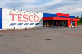 Češi možná přijdou o&nbsp;řetězec Tesco: Množí se informace o&nbsp;prodeji. Mluví se ale i&nbsp;o&nbsp;ukvapených názorech