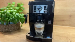 Testovala jsem 3 automatické kávovary, tohle je můj favorit: Ironicky je to ten nejlevnější za 6&nbsp;300&nbsp;Kč