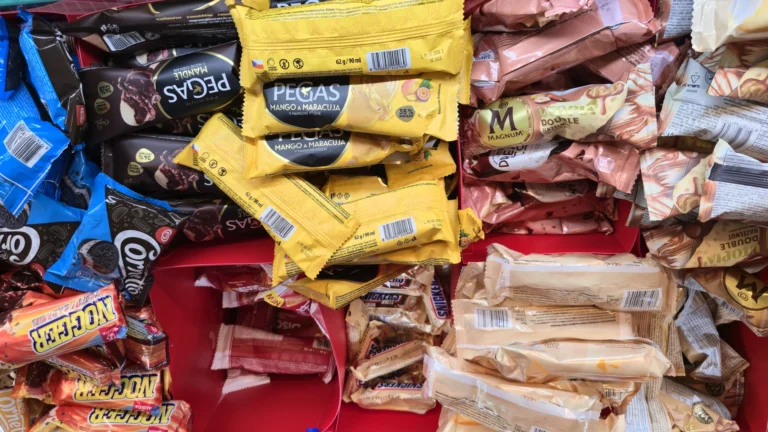 Našel jsem 7 zmrzlin z&nbsp;Lidlu, které mají pod 100 kalorií: Space runners má jen 43 kcal, Magnum má pro srovnání 305 kcal